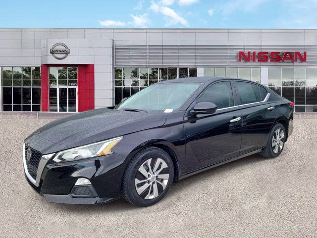 2020 Super Black Clearcoat Nissan Altima 2.5 S FWD Sedan
