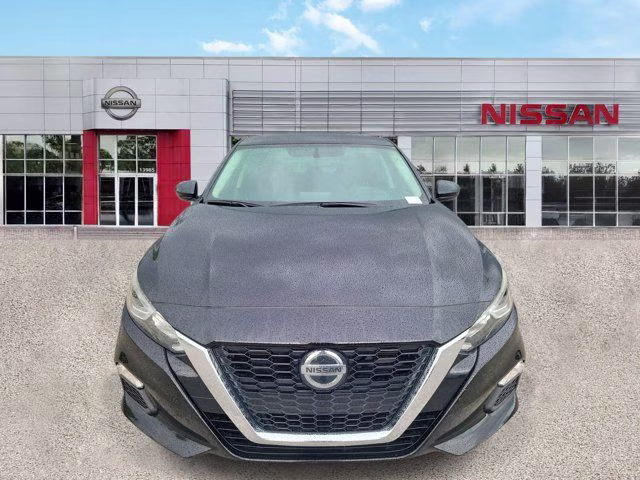 2020 Super Black Clearcoat Nissan Altima 2.5 S FWD Sedan