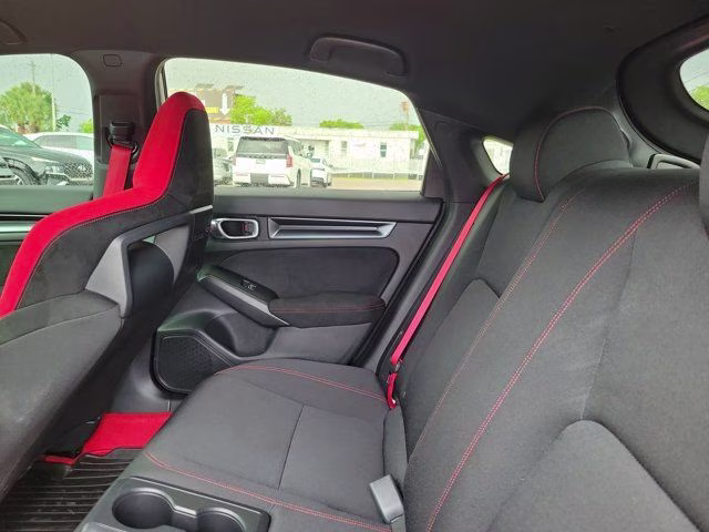 2024 Championship White Honda Civic Type R FWD Hatchback