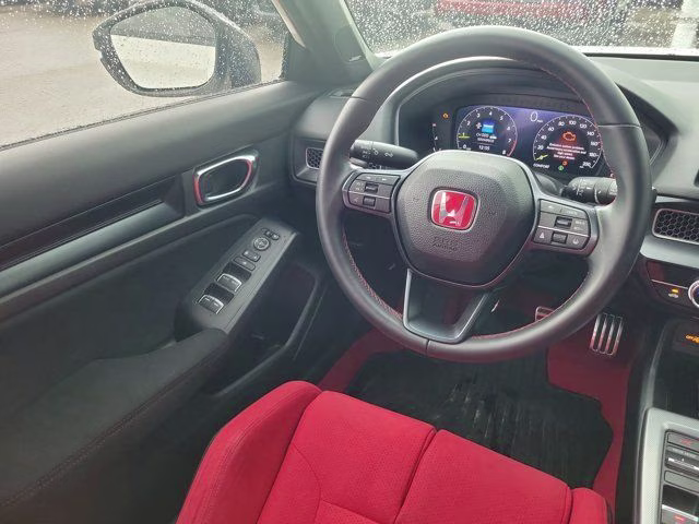 2024 Championship White Honda Civic Type R FWD Hatchback