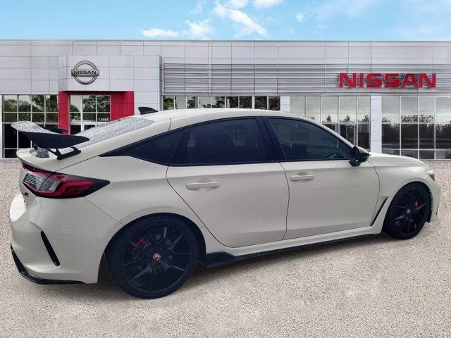 2024 Championship White Honda Civic Type R FWD Hatchback
