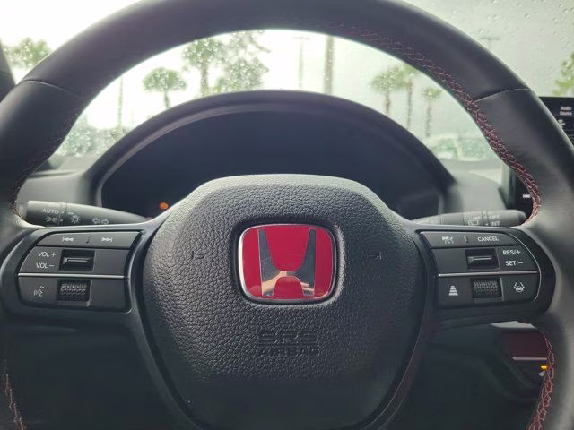 2024 Championship White Honda Civic Type R FWD Hatchback