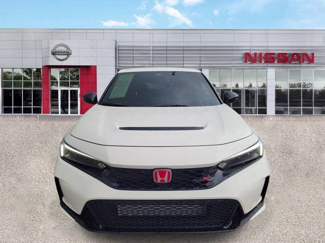 2024 Championship White Honda Civic Type R FWD Hatchback