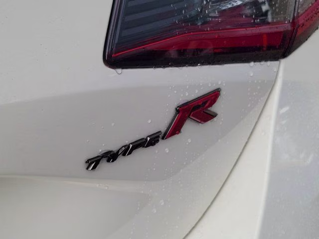 2024 Championship White Honda Civic Type R FWD Hatchback