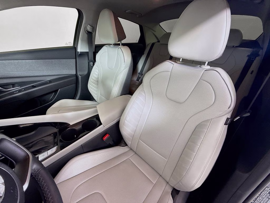 2024 Amazon Gray Hyundai Elantra Limited FWD Sedan