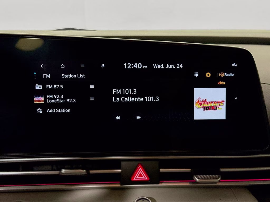 2024 Amazon Gray Hyundai Elantra Limited FWD Sedan
