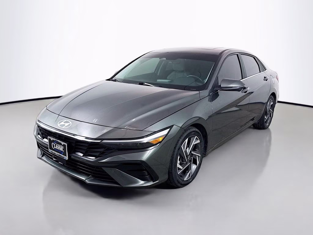 2024 Amazon Gray Hyundai Elantra Limited FWD Sedan