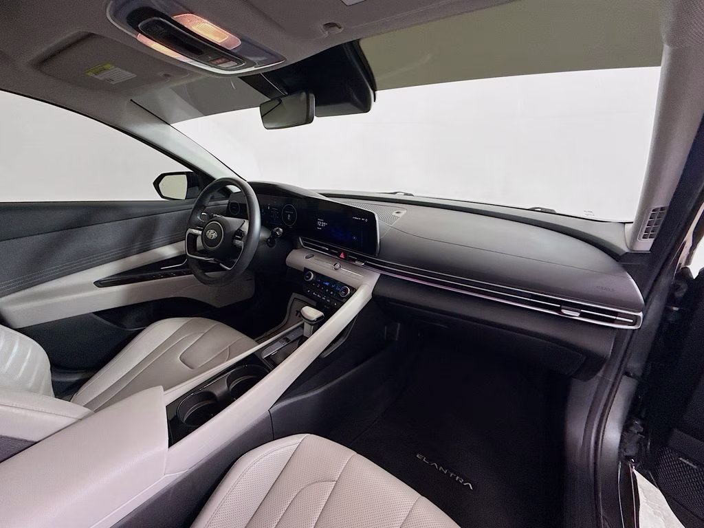 2024 Amazon Gray Hyundai Elantra Limited FWD Sedan