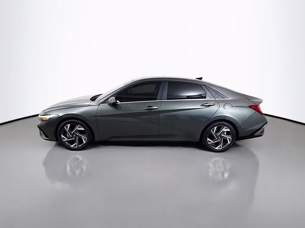 2024 Amazon Gray Hyundai Elantra Limited FWD Sedan