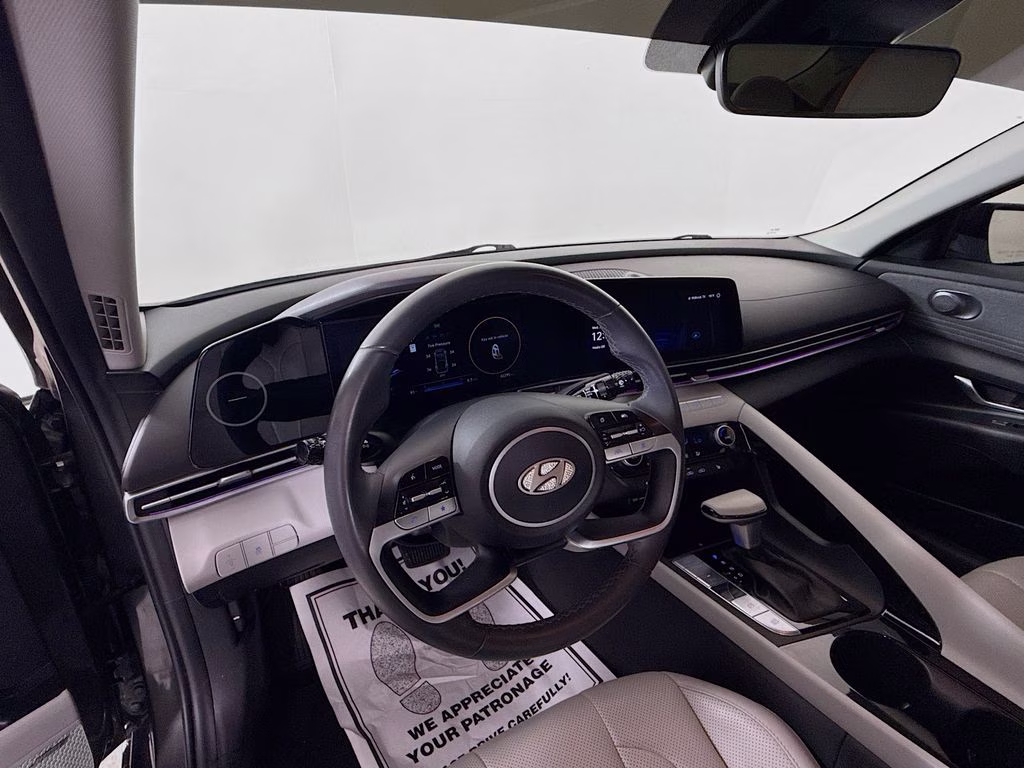 2024 Amazon Gray Hyundai Elantra Limited FWD Sedan