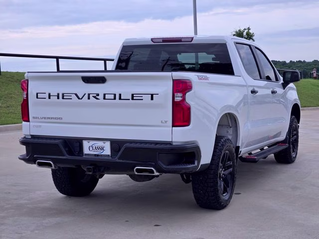2024 Summit White Chevrolet Silverado 1500 LT Trail Boss 4X4 Truck