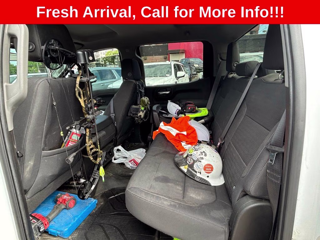 2019 Summit White Chevrolet Silverado 1500 LT 4X4 Truck