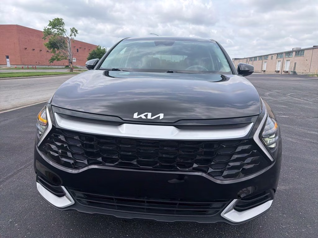 2024 Ebony Black Kia Sportage EX FWD SUV