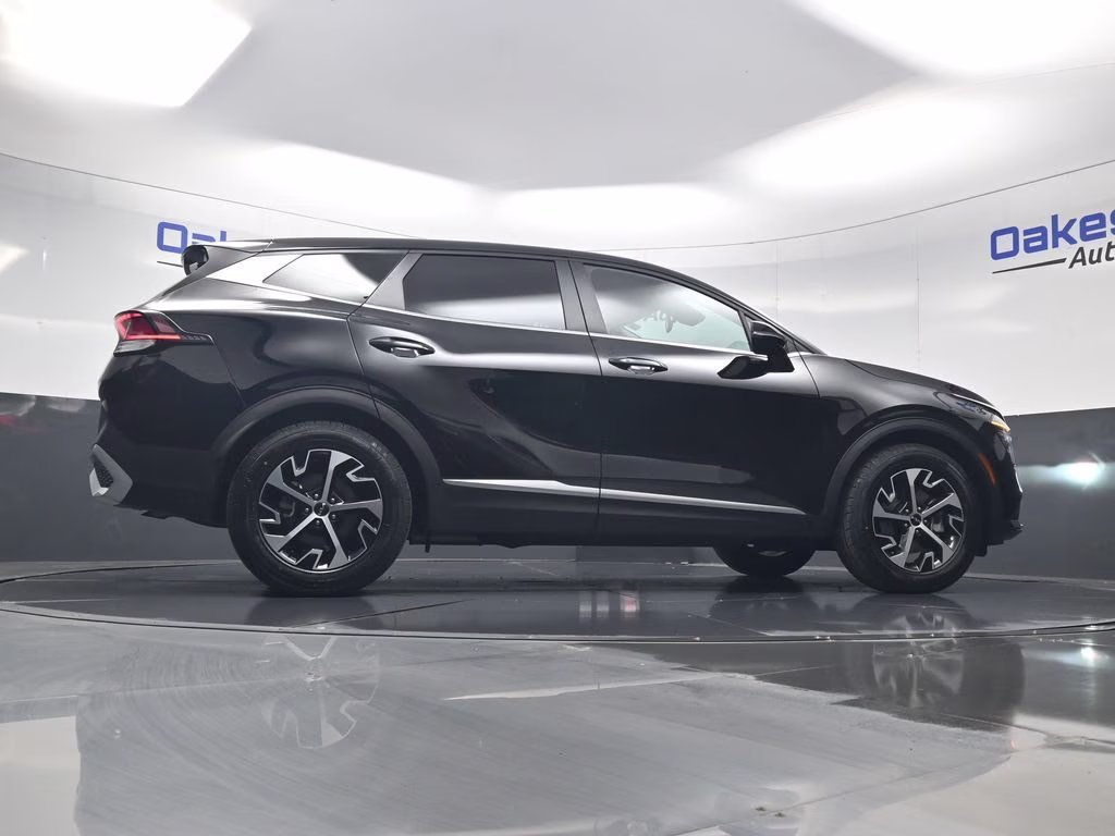 2024 Ebony Black Kia Sportage EX FWD SUV