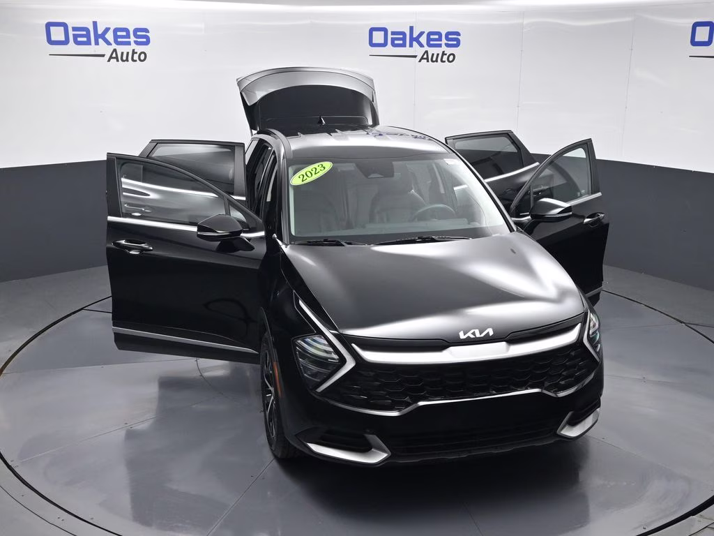 2024 Ebony Black Kia Sportage EX FWD SUV