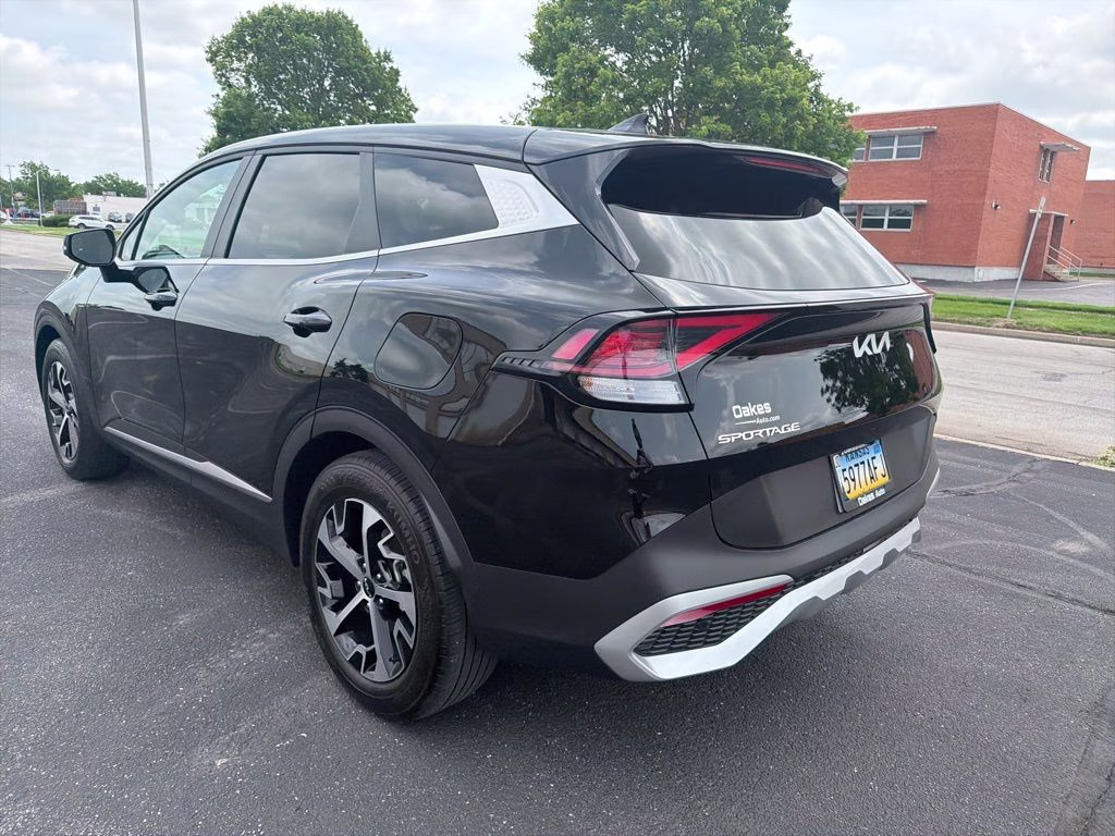 2024 Ebony Black Kia Sportage EX FWD SUV