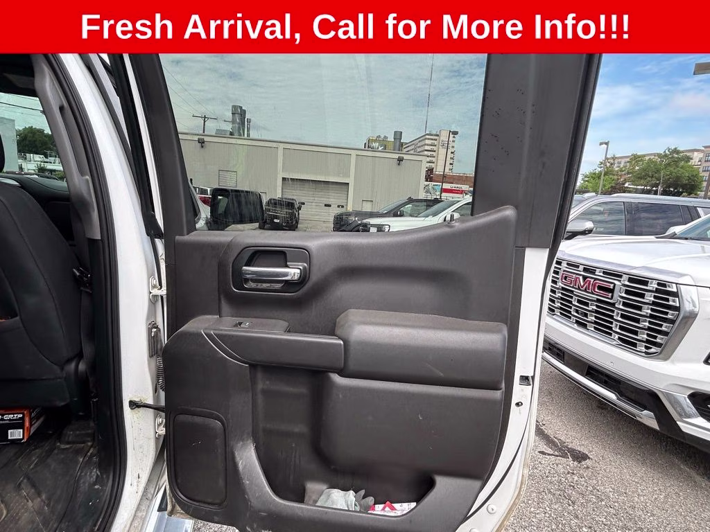 2019 Summit White Chevrolet Silverado 1500 LT 4X4 Truck