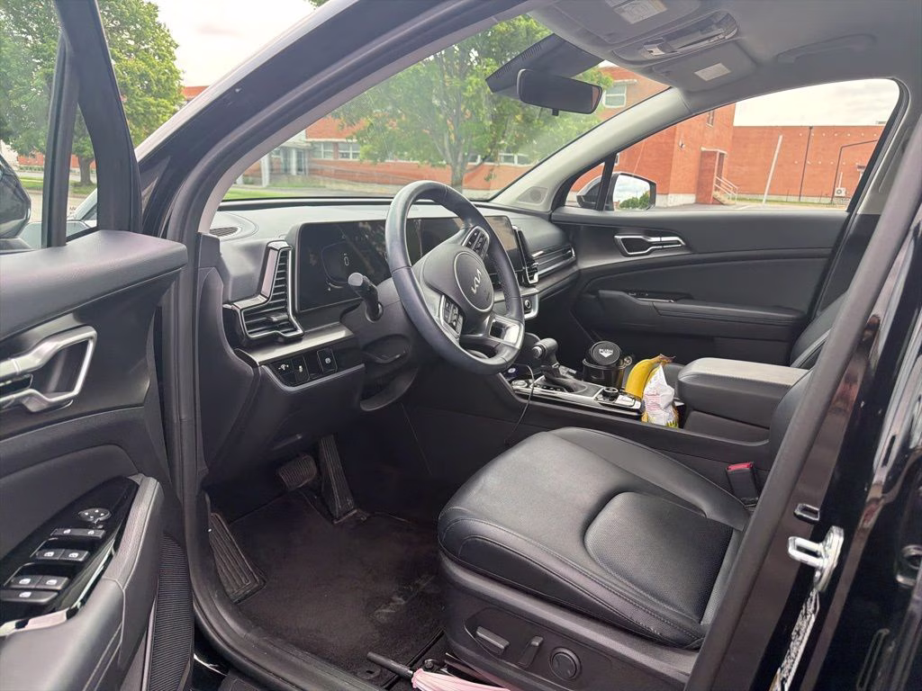2024 Ebony Black Kia Sportage EX FWD SUV