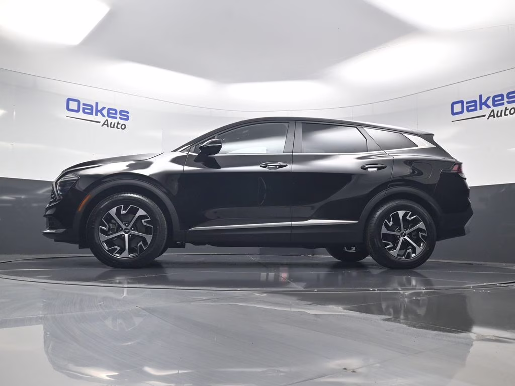 2024 Ebony Black Kia Sportage EX FWD SUV