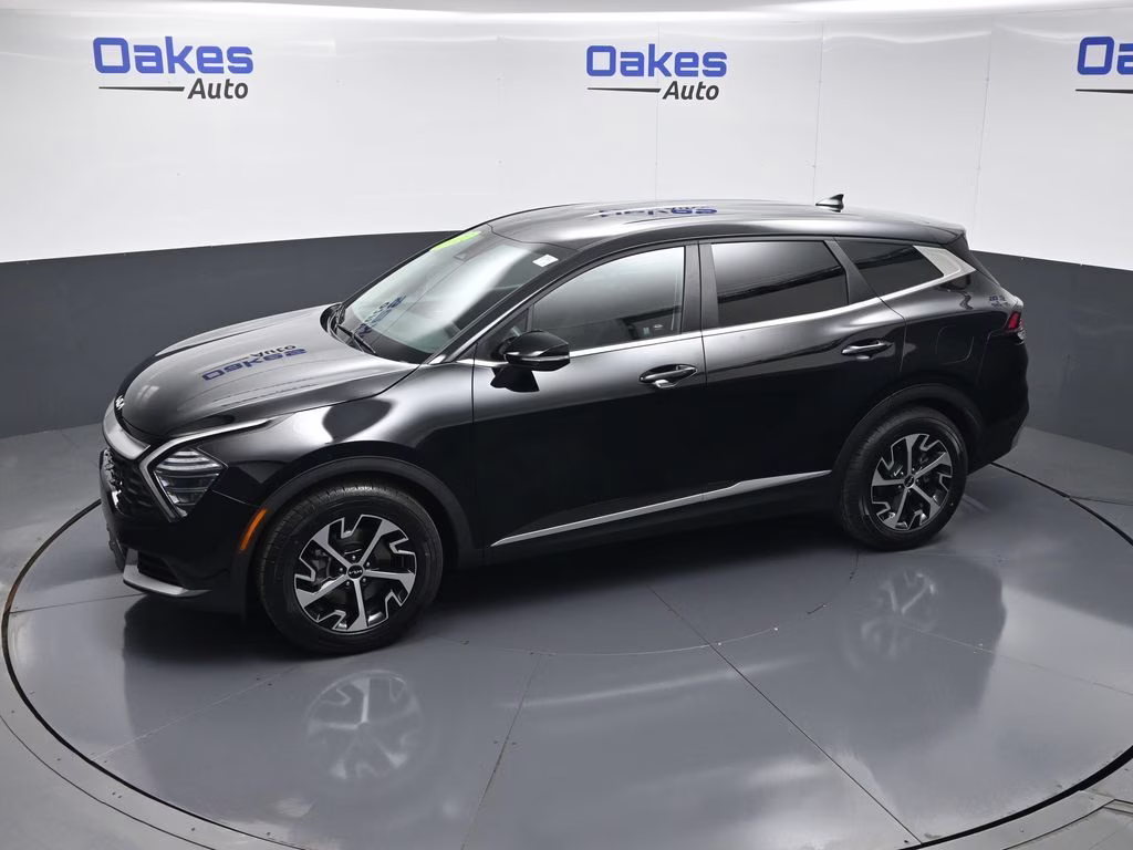 2024 Ebony Black Kia Sportage EX FWD SUV