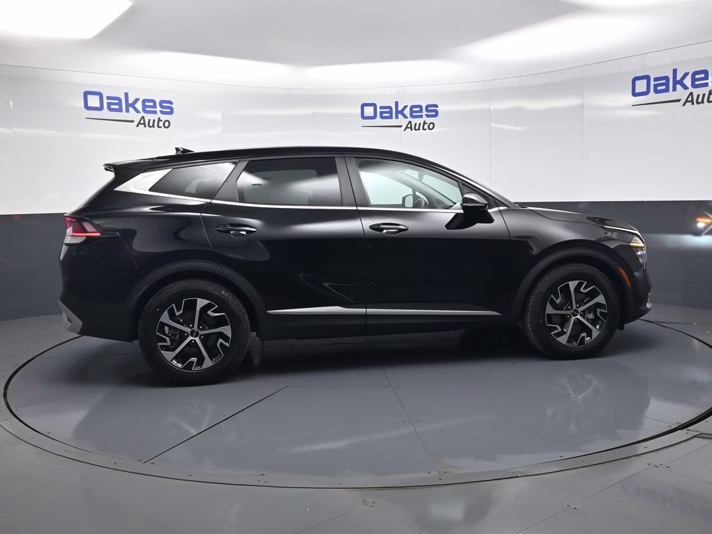 2024 Ebony Black Kia Sportage EX FWD SUV