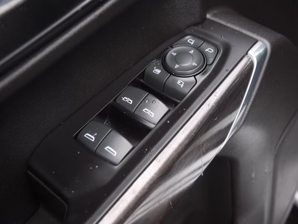 2020 Silver Ice Metallic Chevrolet Silverado 1500 LTZ 4X4 Truck