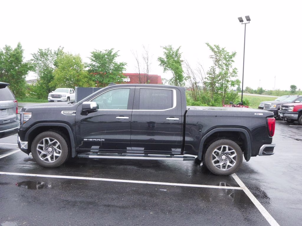 2023 Onyx Black GMC Sierra 1500 SLT 4X4 Truck