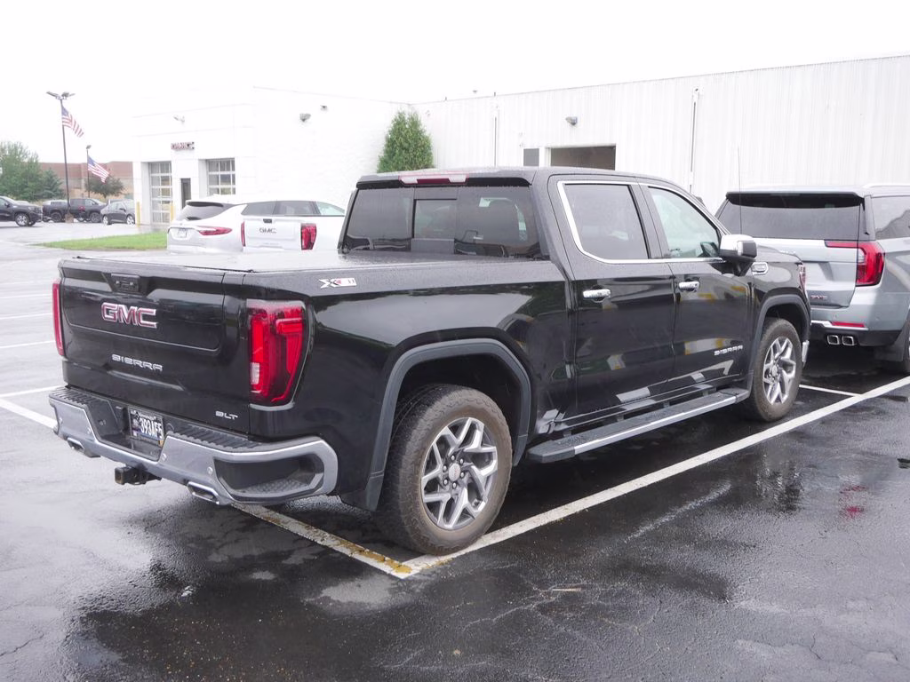 2023 Onyx Black GMC Sierra 1500 SLT 4X4 Truck