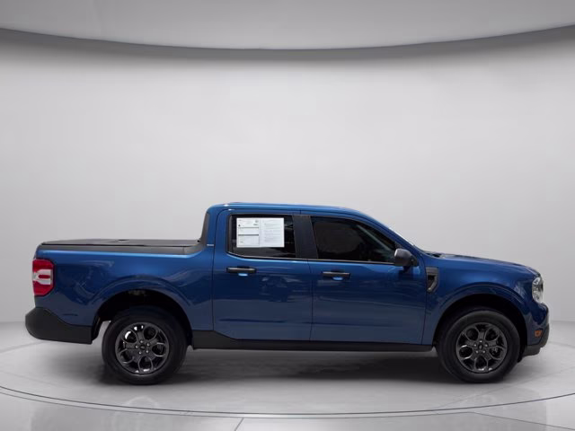 2023 Atlas Blue Metallic Ford Maverick XLT FWD Truck
