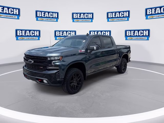 2022 Shadow Gray Metallic Chevrolet Silverado 1500 LTD LT Trail Boss 4X4 Truck