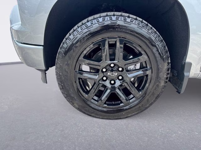 2025 Sterling Gray Metallic Chevrolet Silverado 1500 RST 4X4 Truck