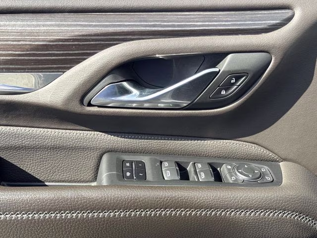 2023 White Frost GMC Yukon XL Denali RWD SUV