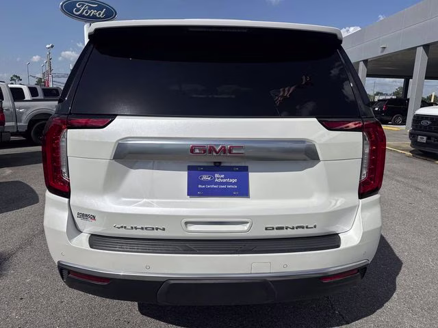 2023 White Frost GMC Yukon XL Denali RWD SUV
