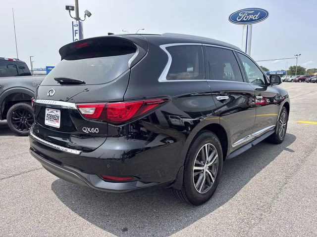 2016 Black Obsidian INFINITI QX60 Base FWD SUV