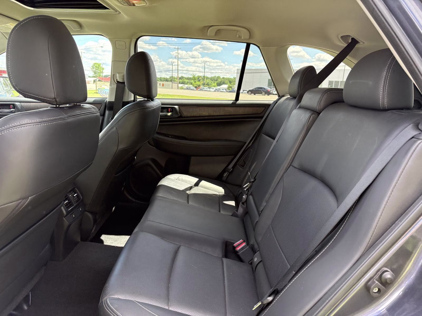 2015 Carbide Gray Metallic Subaru Outback 2.5i Limited AWD SUV