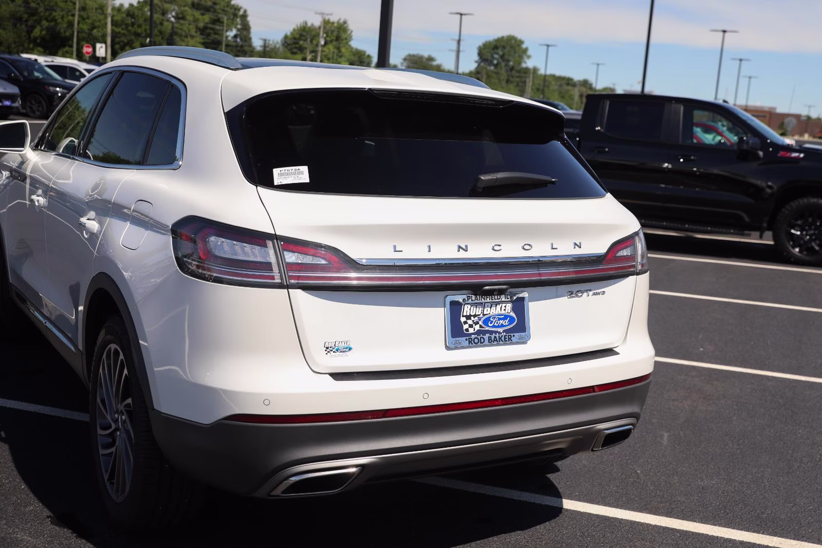 2020 Pristine White Lincoln Nautilus Reserve AWD SUV