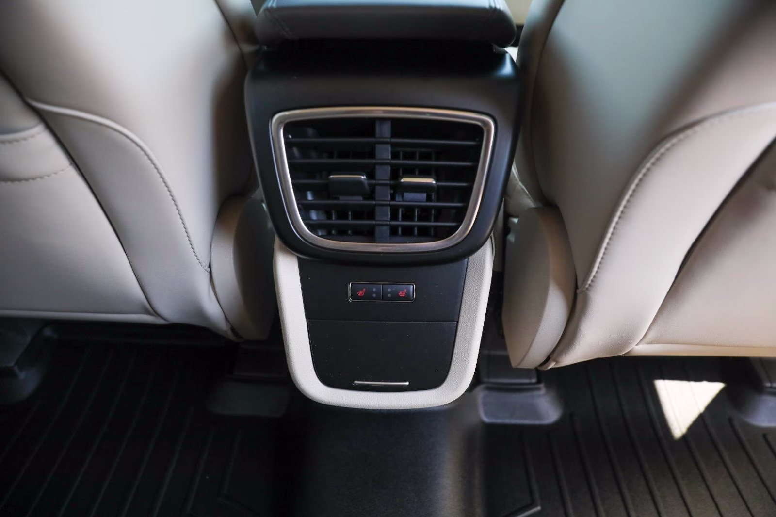 2020 Pristine White Lincoln Nautilus Reserve AWD SUV