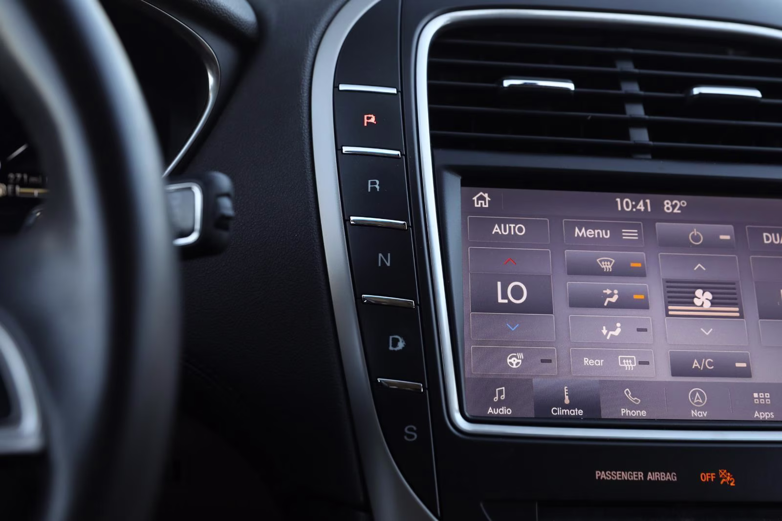 2020 Pristine White Lincoln Nautilus Reserve AWD SUV