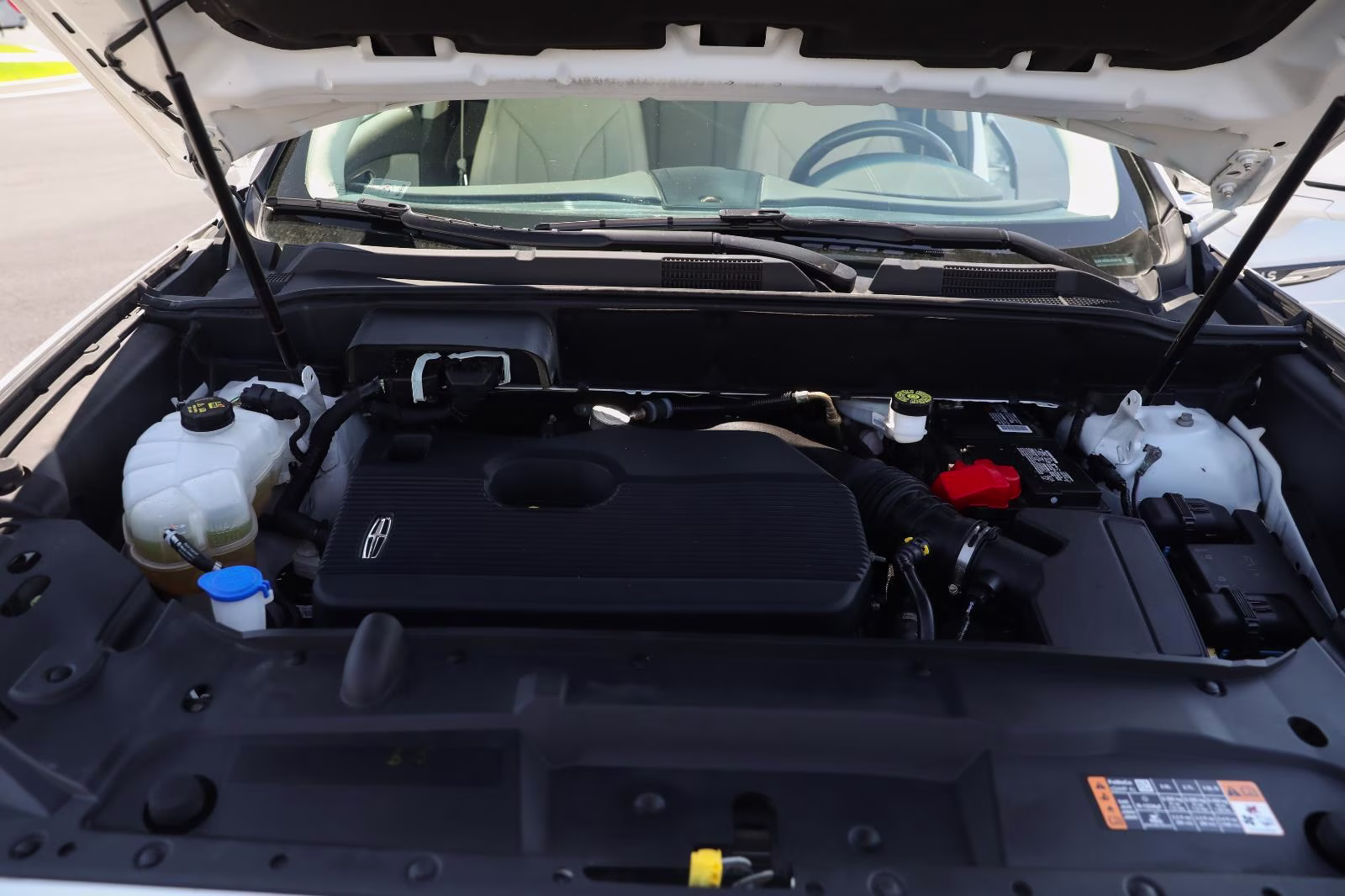 2020 Pristine White Lincoln Nautilus Reserve AWD SUV