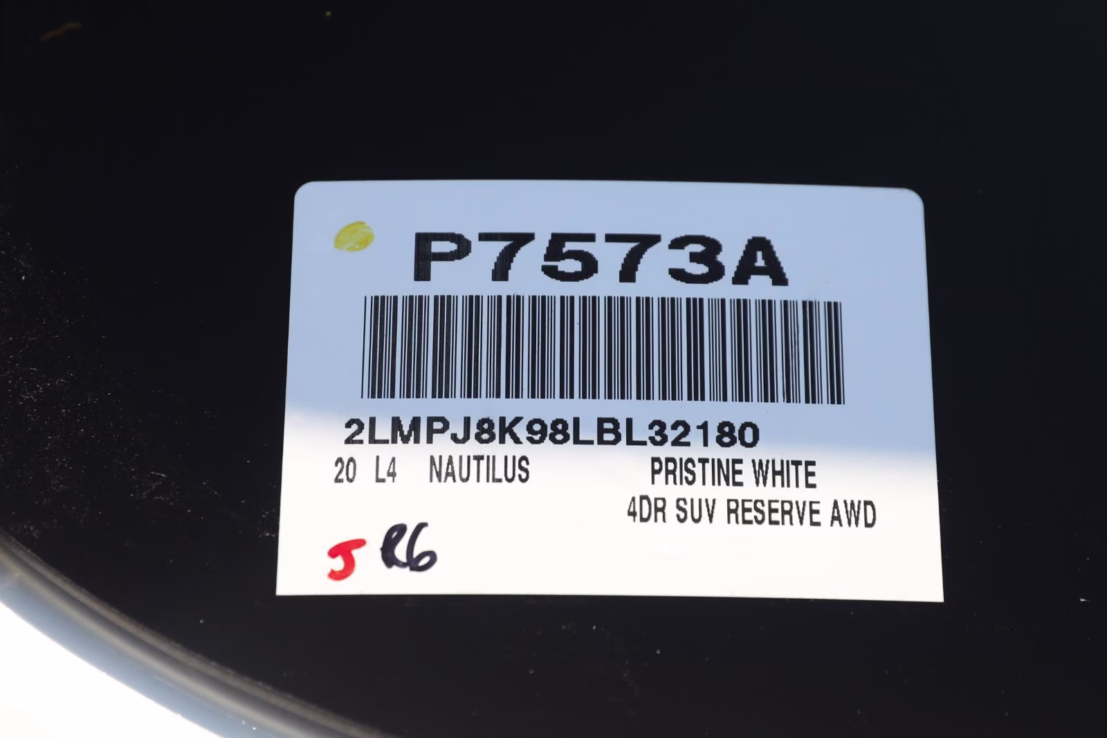 2020 Pristine White Lincoln Nautilus Reserve AWD SUV