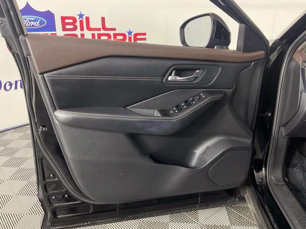 2023 Super Black Nissan Rogue SV AWD SUV