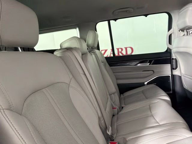 2023 Bright White Clearcoat Jeep Wagoneer Base RWD SUV
