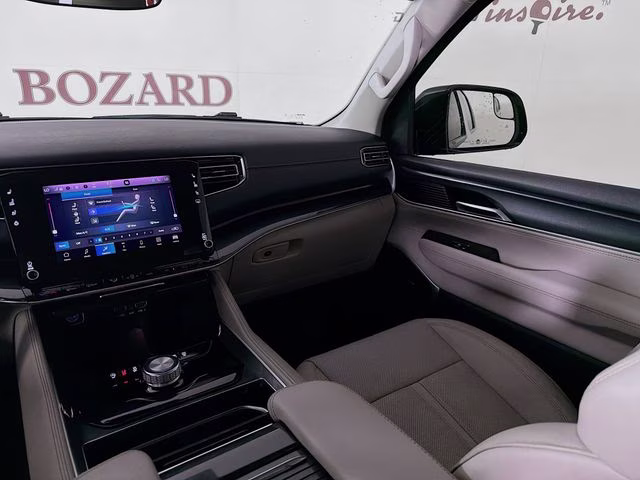 2023 Bright White Clearcoat Jeep Wagoneer Base RWD SUV