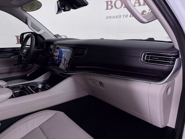 2023 Bright White Clearcoat Jeep Wagoneer Base RWD SUV