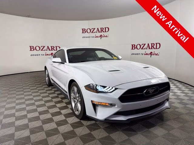 2020 Oxford White Ford Mustang EcoBoost Premium RWD Coupe