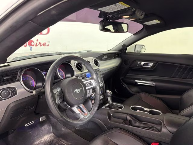 2020 Oxford White Ford Mustang EcoBoost Premium RWD Coupe