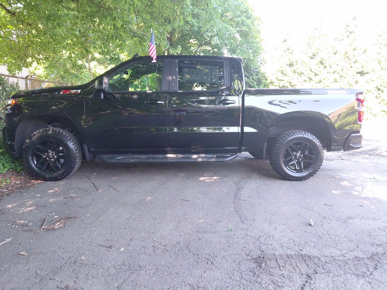 2019 Black Chevrolet Silverado 1500 LT Trail Boss 4X4 Truck