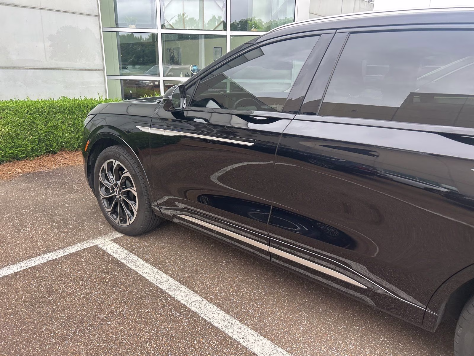 2024 Black Metallic Lincoln Nautilus Reserve AWD SUV