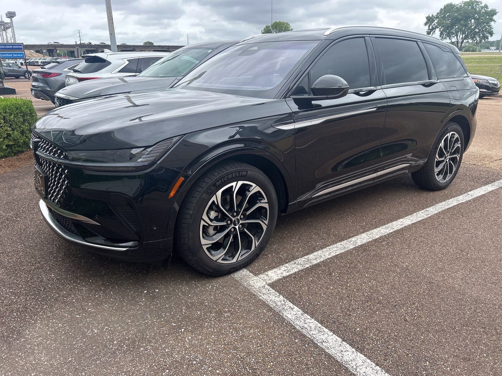2024 Black Metallic Lincoln Nautilus Reserve AWD SUV