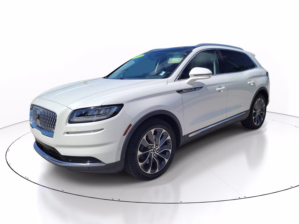 2022 Pristine White Metallic Tri-Coat Lincoln Nautilus Reserve FWD SUV